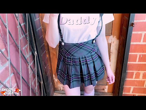 ❤️ Schoolgirl Sucks a dick gu domhainn agus fucks an àite clasaichean. ️❌  Porn dachaigh  aig gd.pornpk.ru
